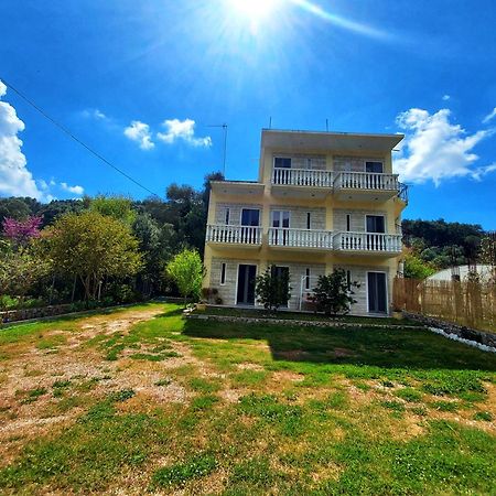 Calma Studios Parga Room photo